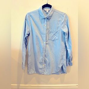 Woman’s Old Navy The Flannel Shirt